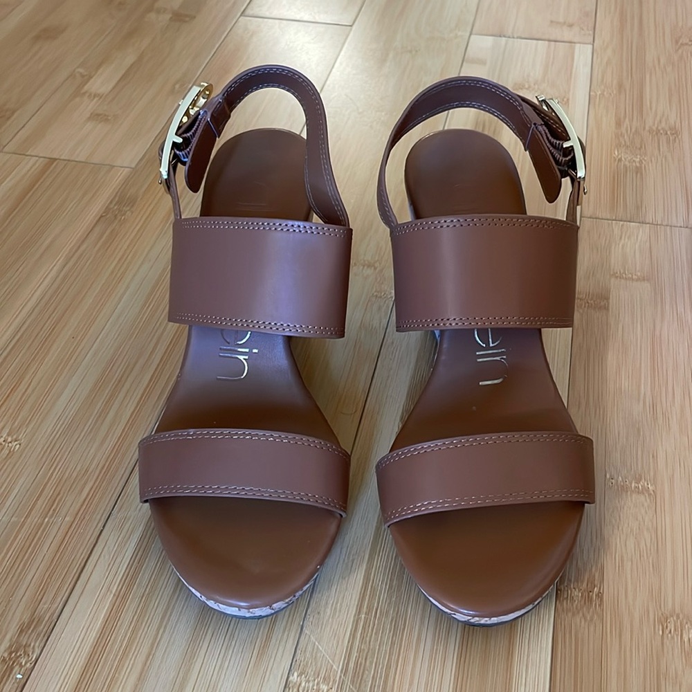 Women’s Calvin Klein Wedge Heels. Tan. Size 8.